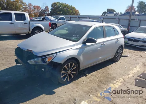 2018 Hyundai Elantra Gt z USA, uszkodzony, nr VIN KMHH35LE8JU077865